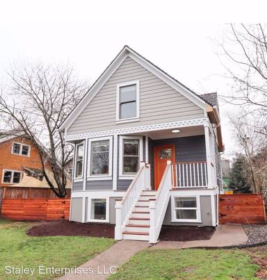 Main picture of 4025 NE 11th Ave