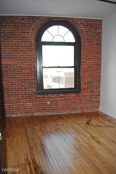 Main picture of 244 Brighton Ave