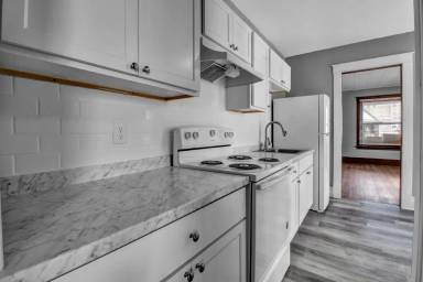Main picture of 724 8th St