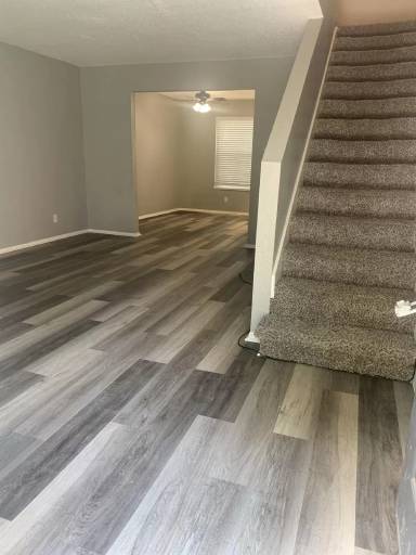 Main picture of 5024 N Topping Ave