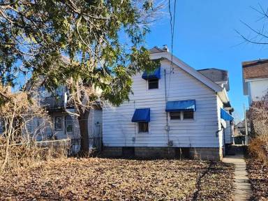 Main picture of 3187 N 16th St