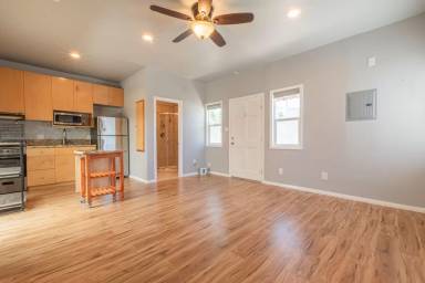 Main picture of 2933 Buckingham Rd