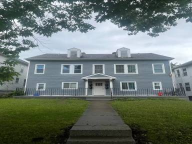 Main picture of 90 S Pine Ave