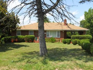 Main picture of 122 Merry Acres Dr