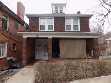 Main picture of 121 Sumner Ave