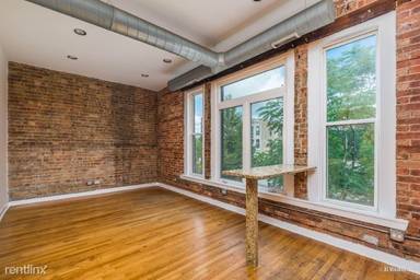Main picture of 2837 W Washington Blvd