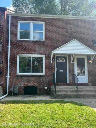 Main picture of 2715 Jefferson St