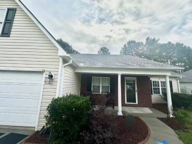Main picture of 204 Saratoga Ln