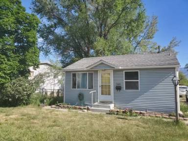 Main picture of 746 W Cahoon St