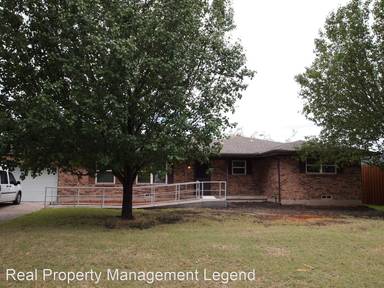 Main picture of 3706 Skyline Dr