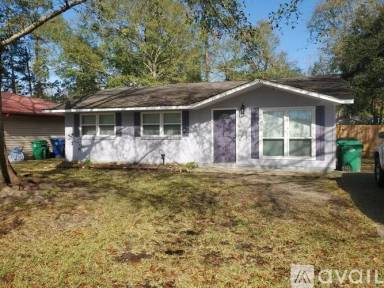 Main picture of 220 Martin Ln