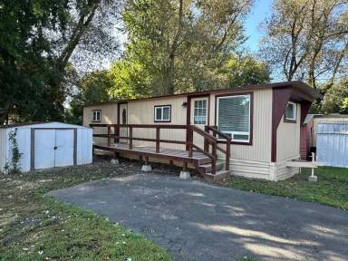 Main picture of 353 S 3rd St