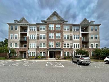 Main picture of 1003 Westwood Village Ln