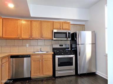 Main picture of 905 W Agatite Ave