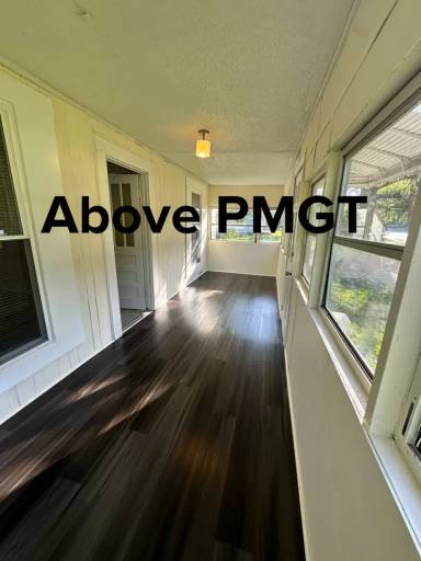 Main picture of 4821 S Main St