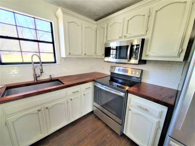 Main picture of 11362 Cloverleaf Dr