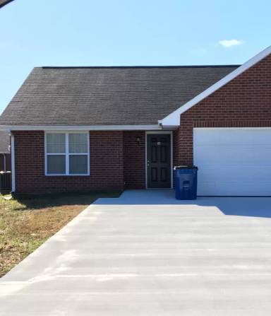 Main picture of 32 Sunshine Ln