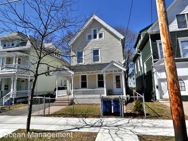 Main picture of 42 Carmel St