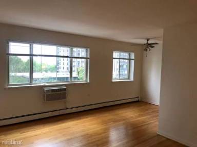 Main picture of 5730 N Sheridan Rd