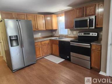 Main picture of 1215 Skyview Blvd