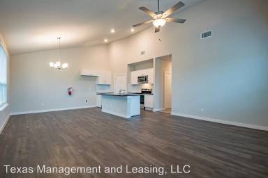 Main picture of 649 Wheatfield Dr