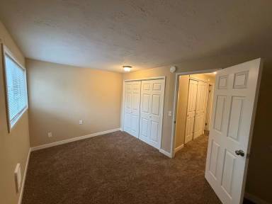 Main picture of 4890 Sunnyside Rd SE