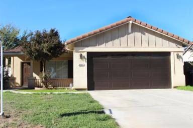 Main picture of 2715 S Tracy St