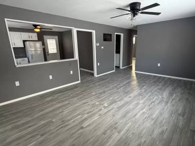 Main picture of 2201 6th St