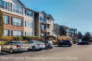 Main picture of Hillmont of Greenhills
