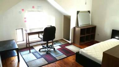 Main picture of 822 S Bell Ave