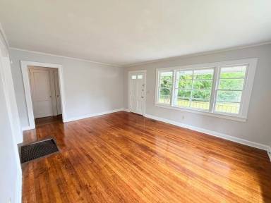Main picture of 520 King St SE