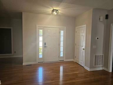 Main picture of 140 Patricia Ct