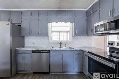 Main picture of 4111 Pine Log Dr NW