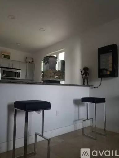 Main picture of 1140 NW 18th Pl