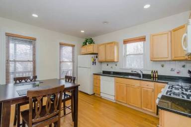 Main picture of 126 Minden St