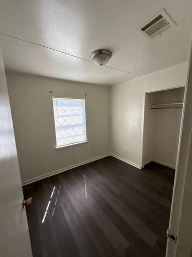 Main picture of 1105 Shirley Ln