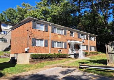 Main picture of 2425 Lindsay Ave