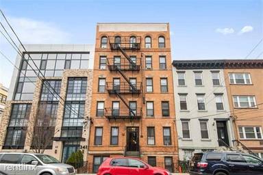 Main picture of 335 Garden St