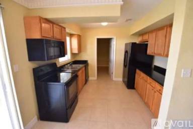 Main picture of 3841 Bainbridge Ave