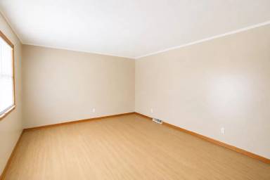 Main picture of 900 Hamlet Ave