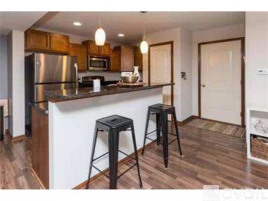 Main picture of Silver Oak Condos
