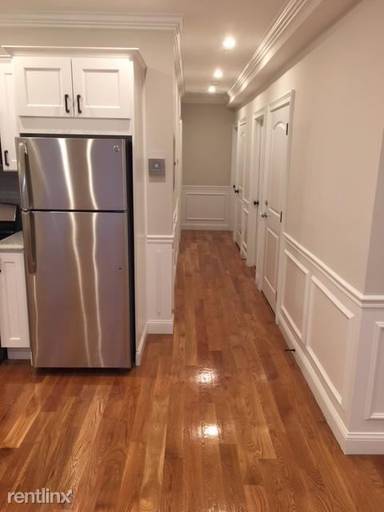 Main picture of 3411 Washington St