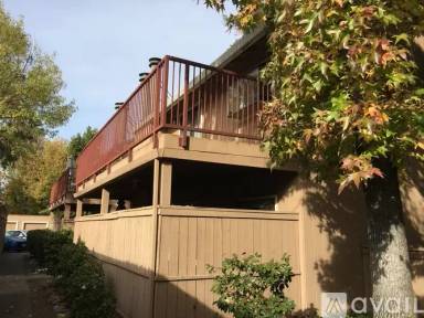 Main picture of 7953 Arcade Lake Ln
