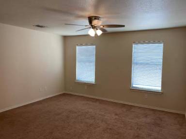 Main picture of 108 N 6th St