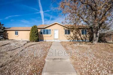 Main picture of 4645 Ridge Dr