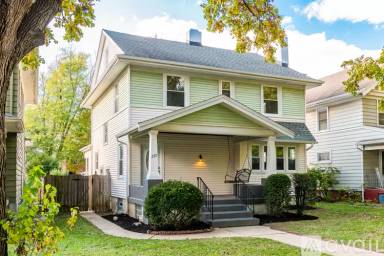 Main picture of 237 Wroe Ave