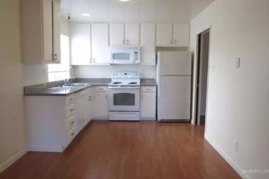 Main picture of 1355 Sansome St