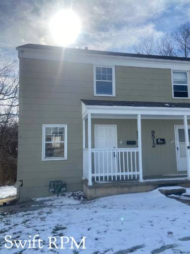 Main picture of 9536 Charlotte St