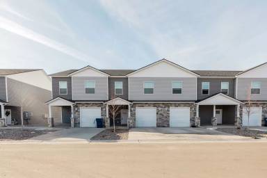 Main picture of 541 Tiller Ave