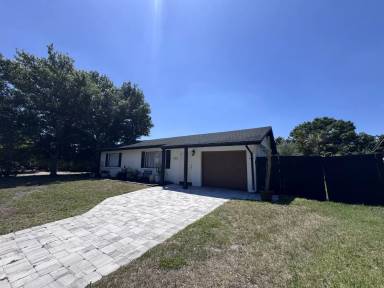 Main picture of 2302 Hyde Park St